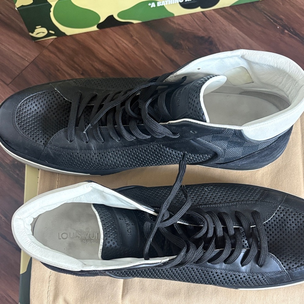 Louis Vuitton Black and White Men's Sneakers